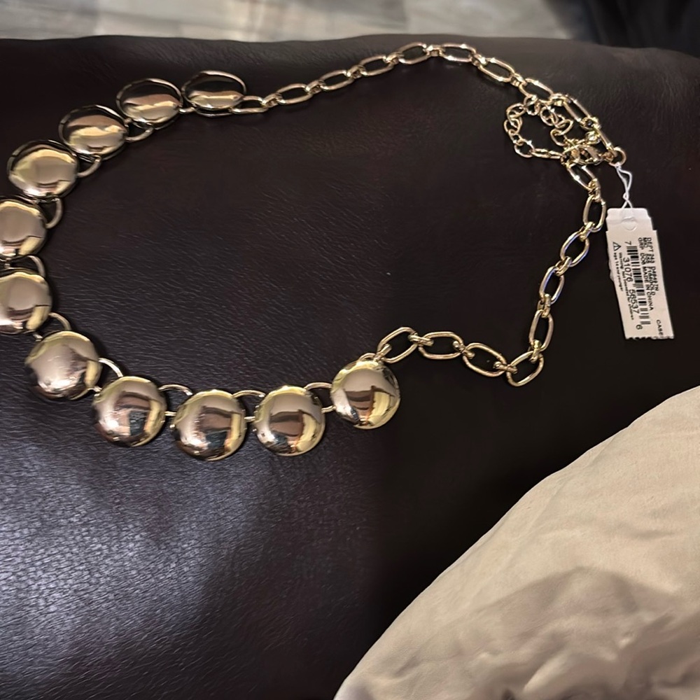 Elegant Gold Necklace